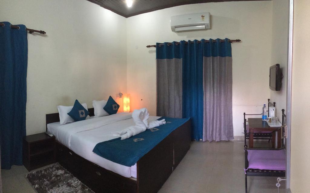 Hotel Sukhsadan Dehradun Cameră foto