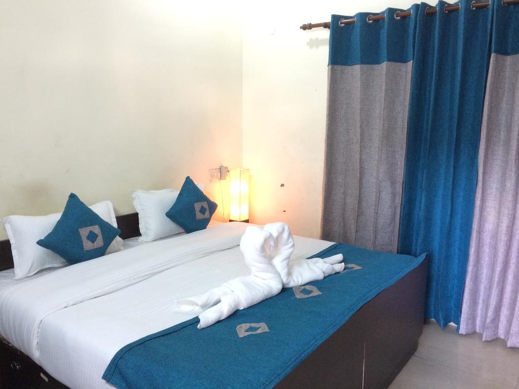 Hotel Sukhsadan Dehradun Cameră foto